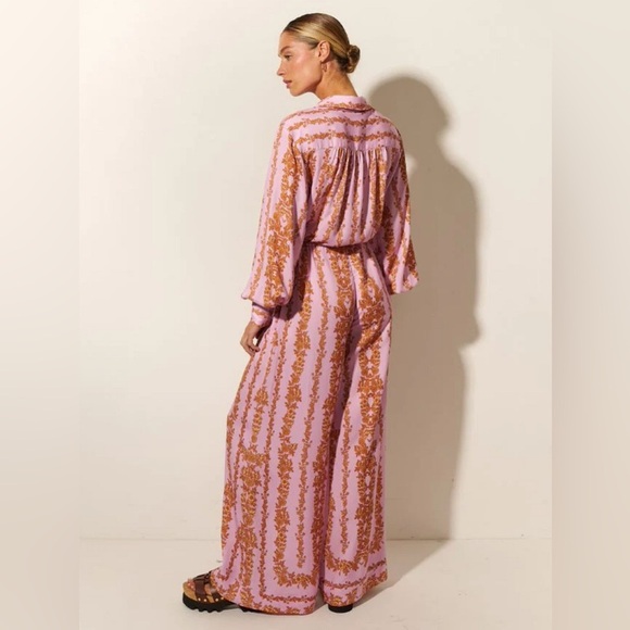 Kivari Button Front Drawstring Paisley jumpsuit - Picture 3 of 10